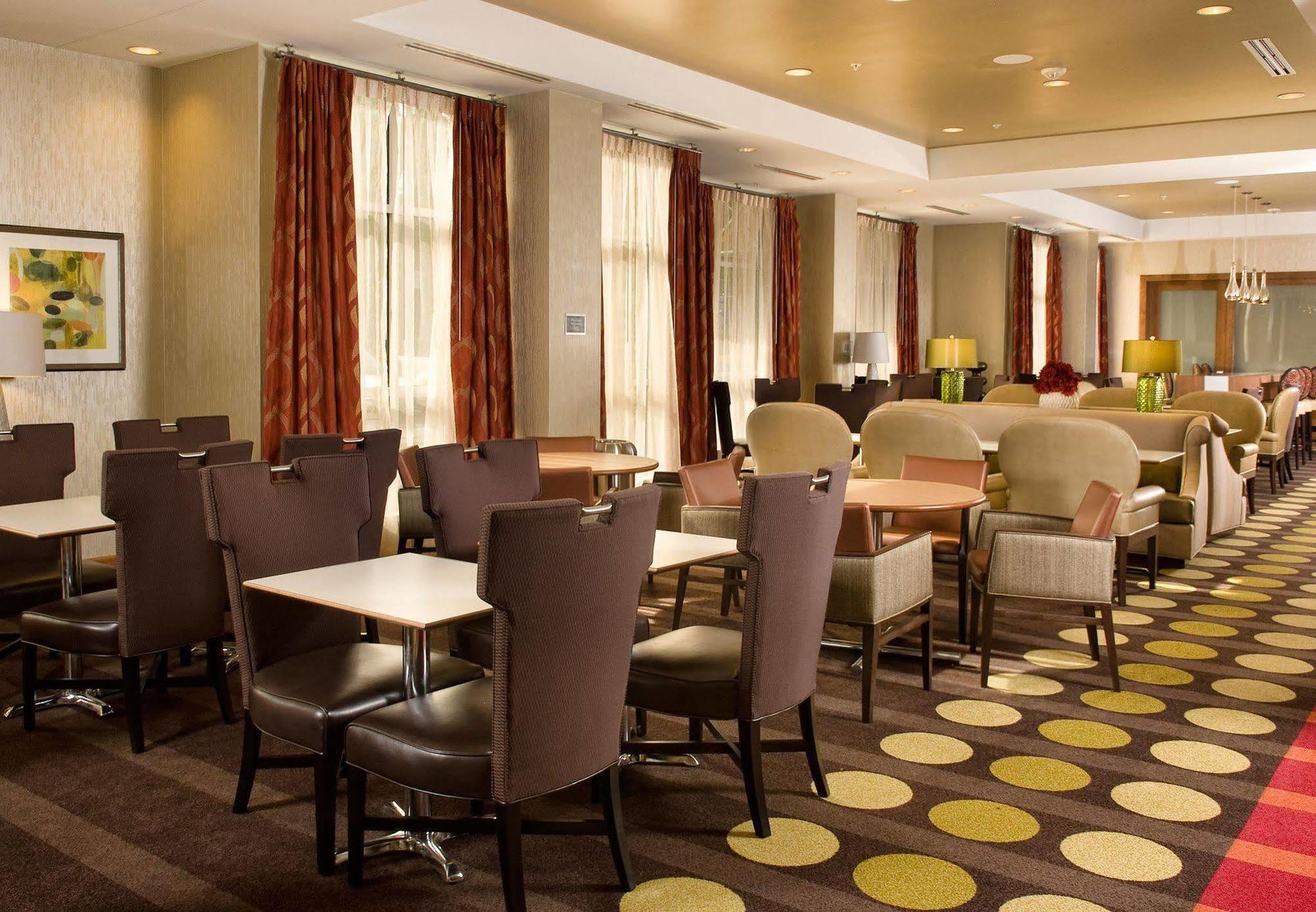 Residence Inn By Marriott Fairfax City Bagian luar foto