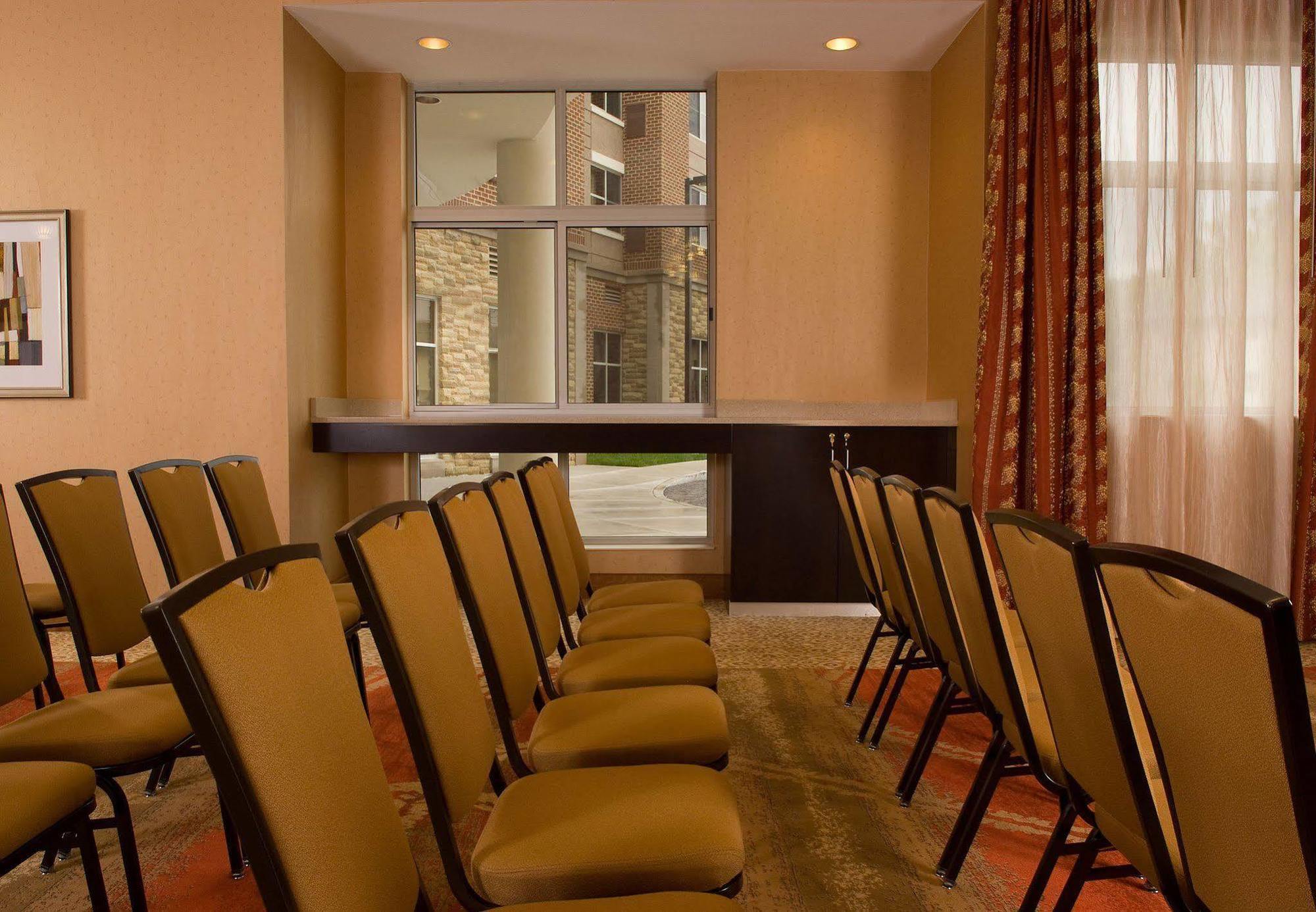 Residence Inn By Marriott Fairfax City Bagian luar foto